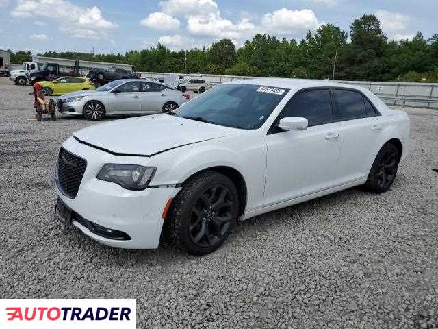 Chrysler 300C 2021 3