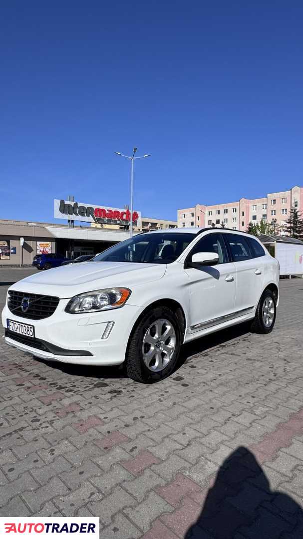 Volvo XC60 2016 2.0 245 KM