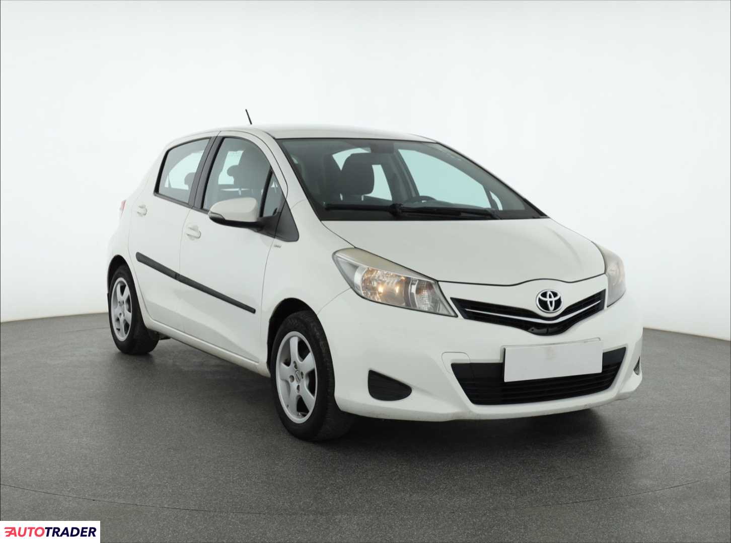 Toyota Yaris 2012 1.0 68 KM