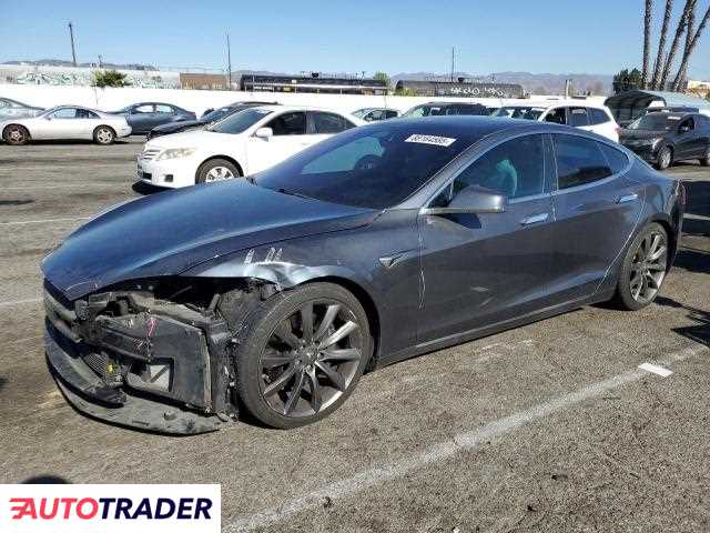 Tesla Model S 2020 Tesla Model S 2020