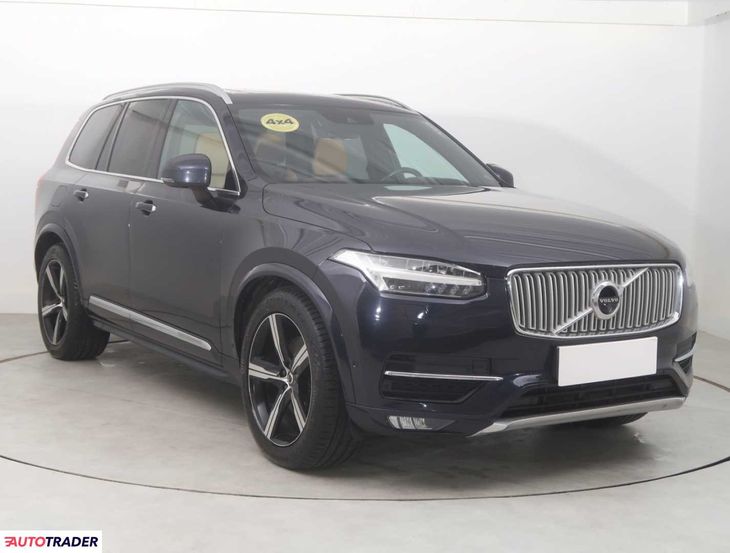 Volvo XC90 2018 2.0 231 KM