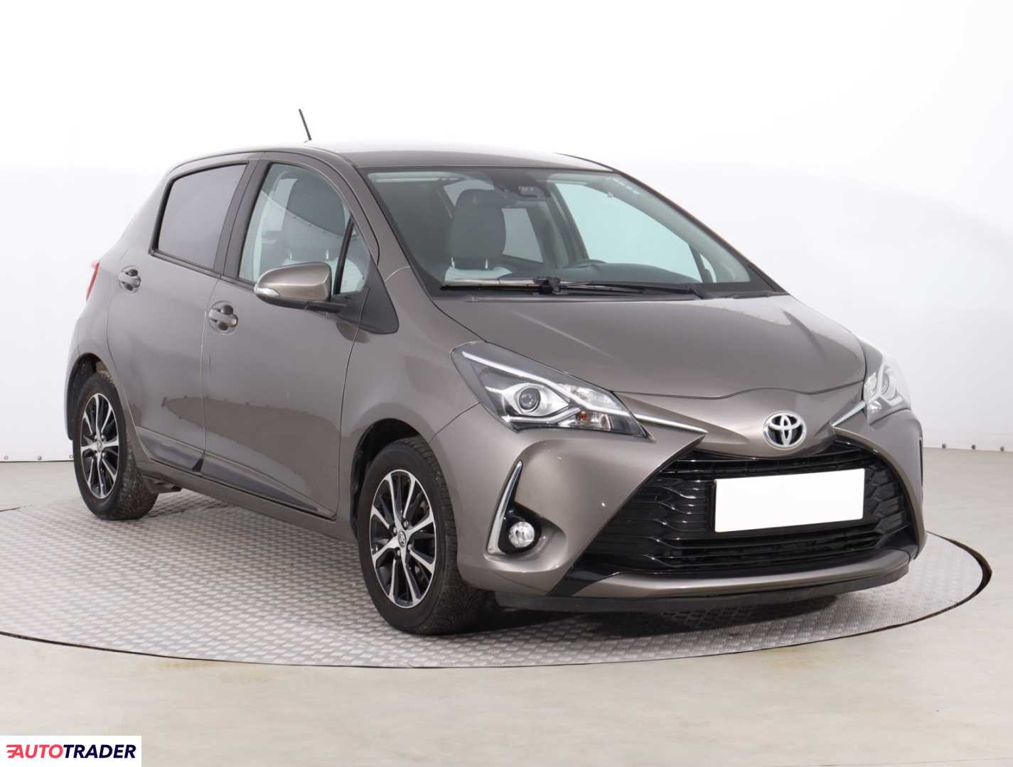 Toyota Yaris 2018 1.5 109 KM Toyota Yaris 2018 1.5 109 KM