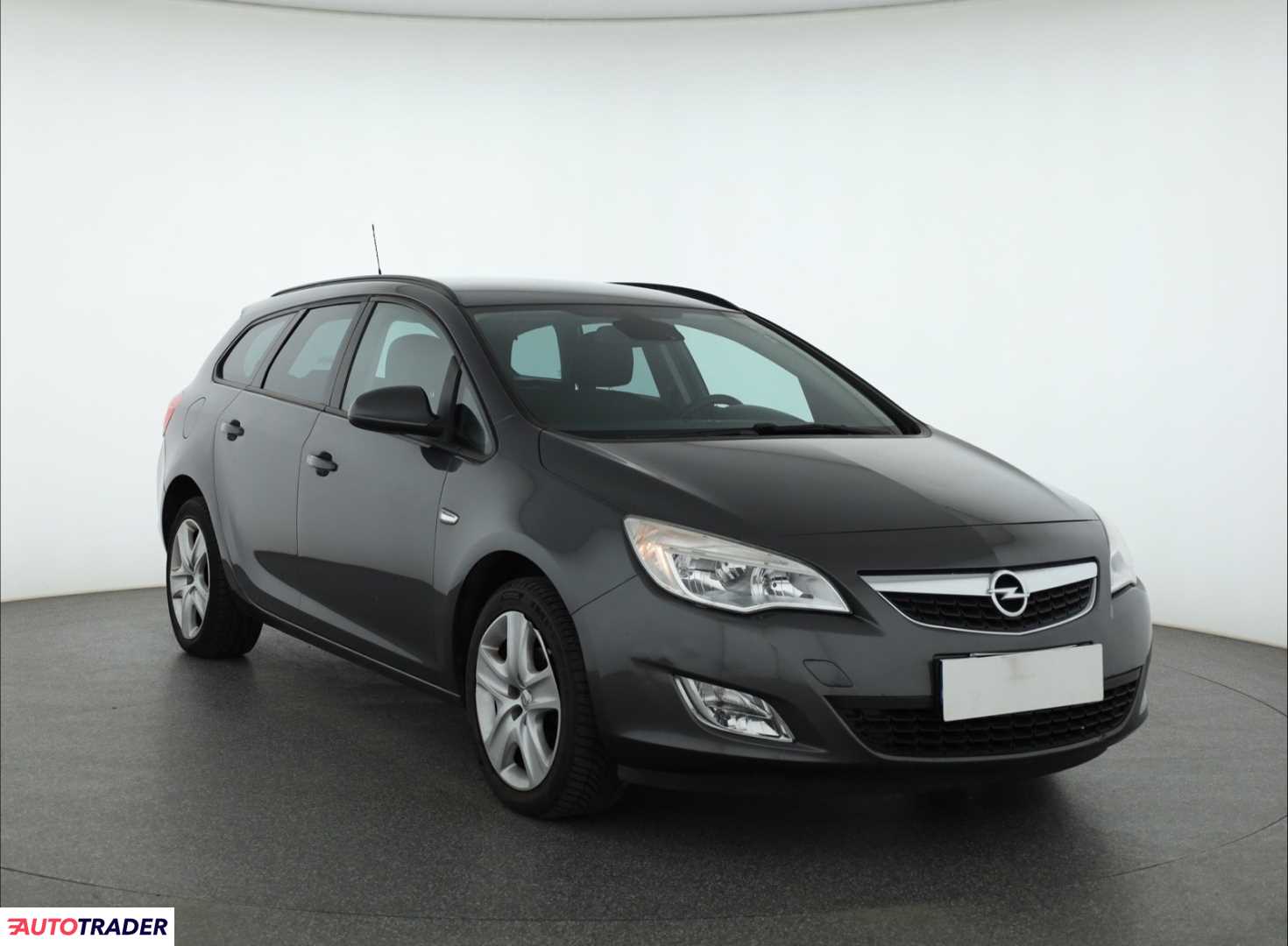 Opel Astra 2011 1.4 138 KM