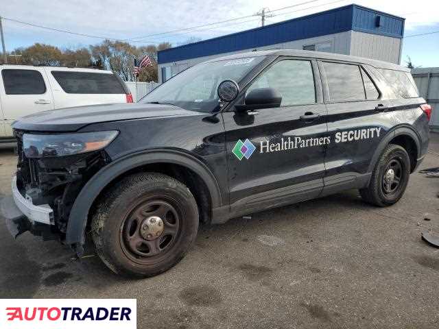 Ford Explorer 2022 3