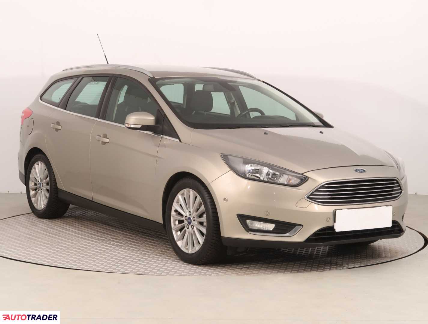 Ford Focus 1.0 123 KM 2015r. (Piaseczno)