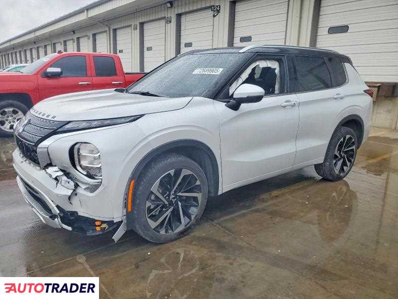 Mitsubishi Outlander 2024 2