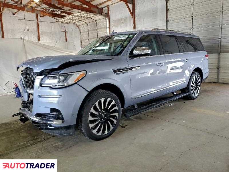 Lincoln Navigator 2023 3