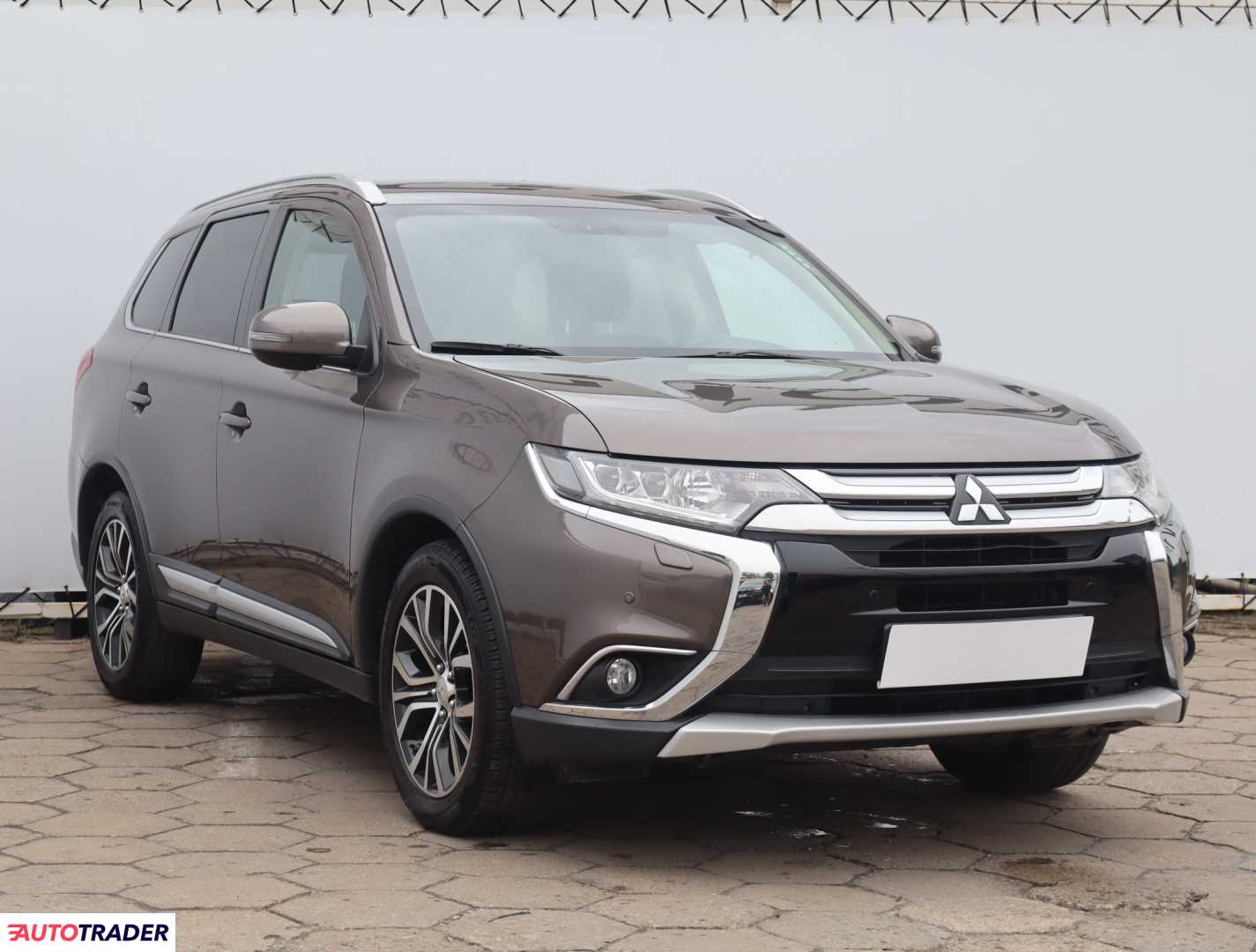 Mitsubishi Outlander 2016 2.0 147 KM Mitsubishi Outlander 2016 2.0 147 KM