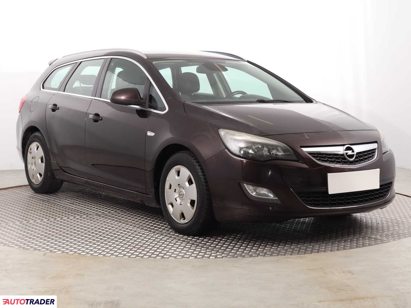 Opel Astra 2011 1.4 138 KM