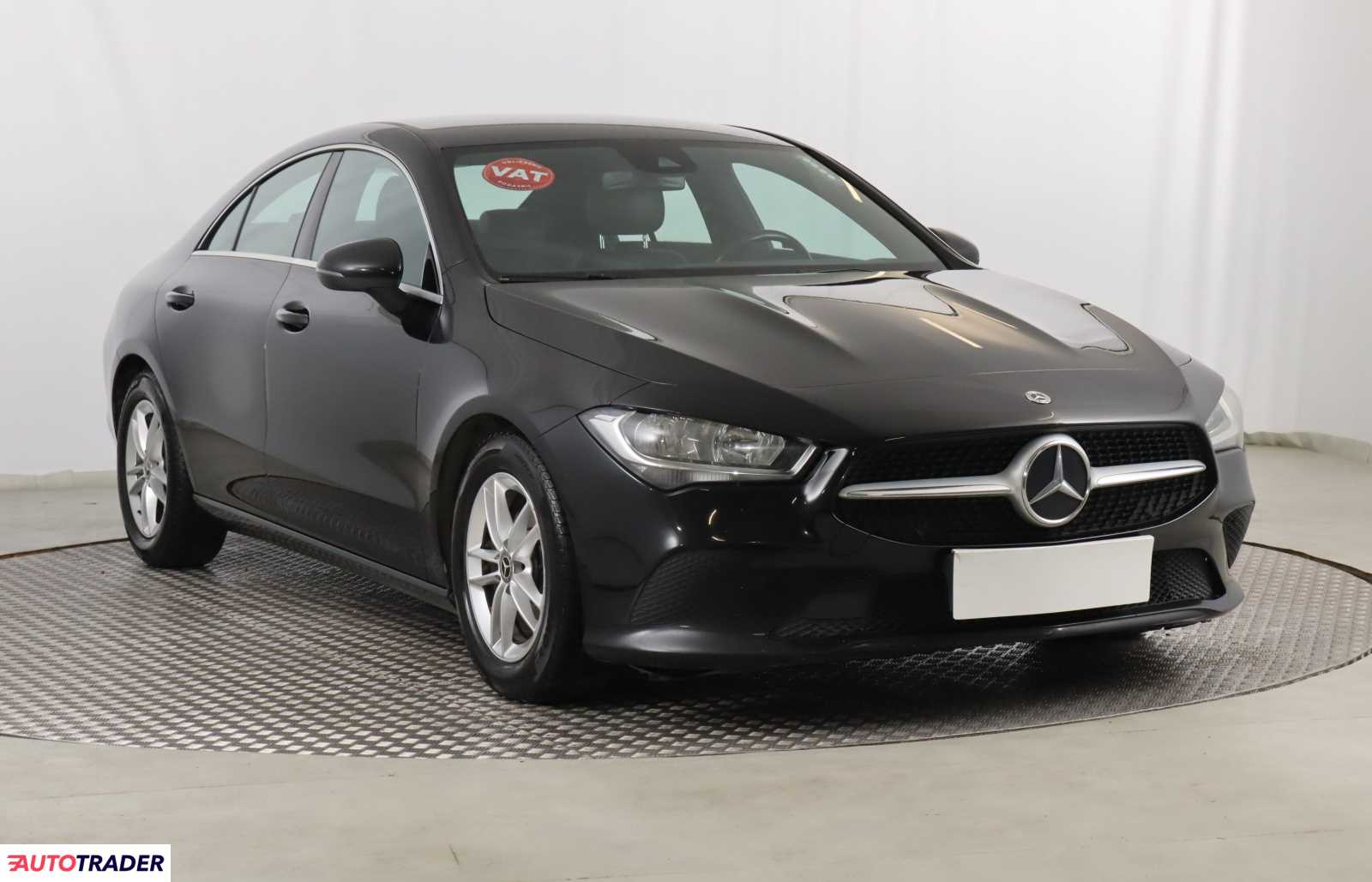 Mercedes Pozostałe 2020 1.3 134 KM