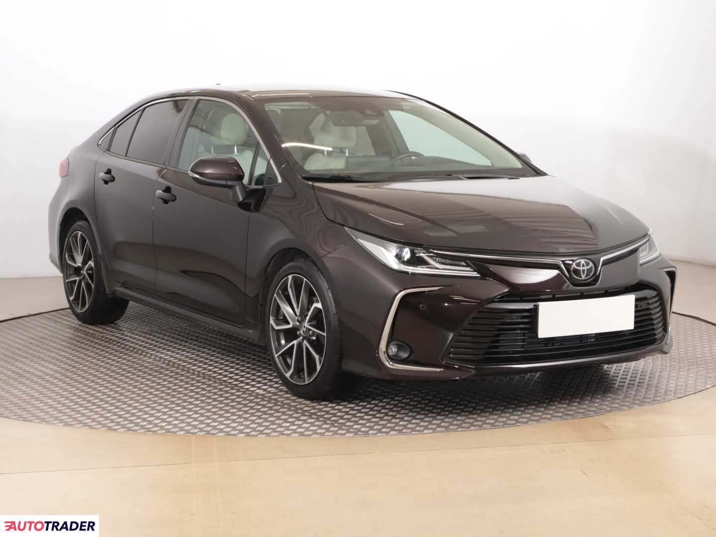 Toyota Corolla 2019 1.6 130 KM