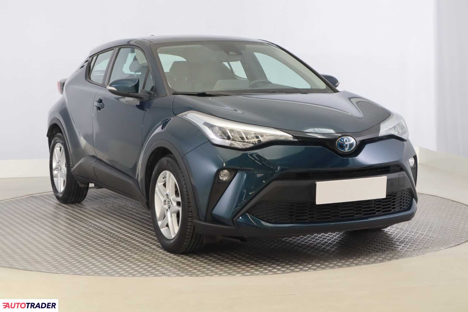Toyota C-HR 2023 1.8 120 KM