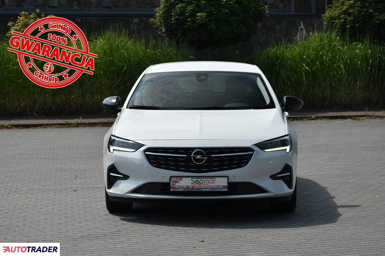 Opel Insignia 2020 2.0 200 KM