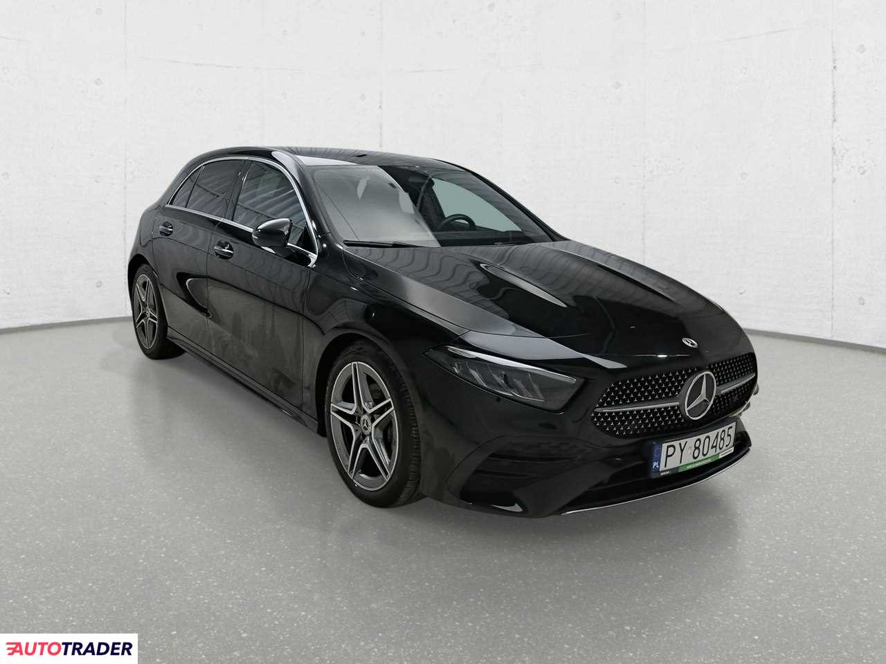 Mercedes A-klasa 2023 1.3 136 KM