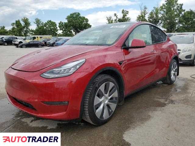 Tesla Model Y benzyna 2021r. (BRIDGETON)