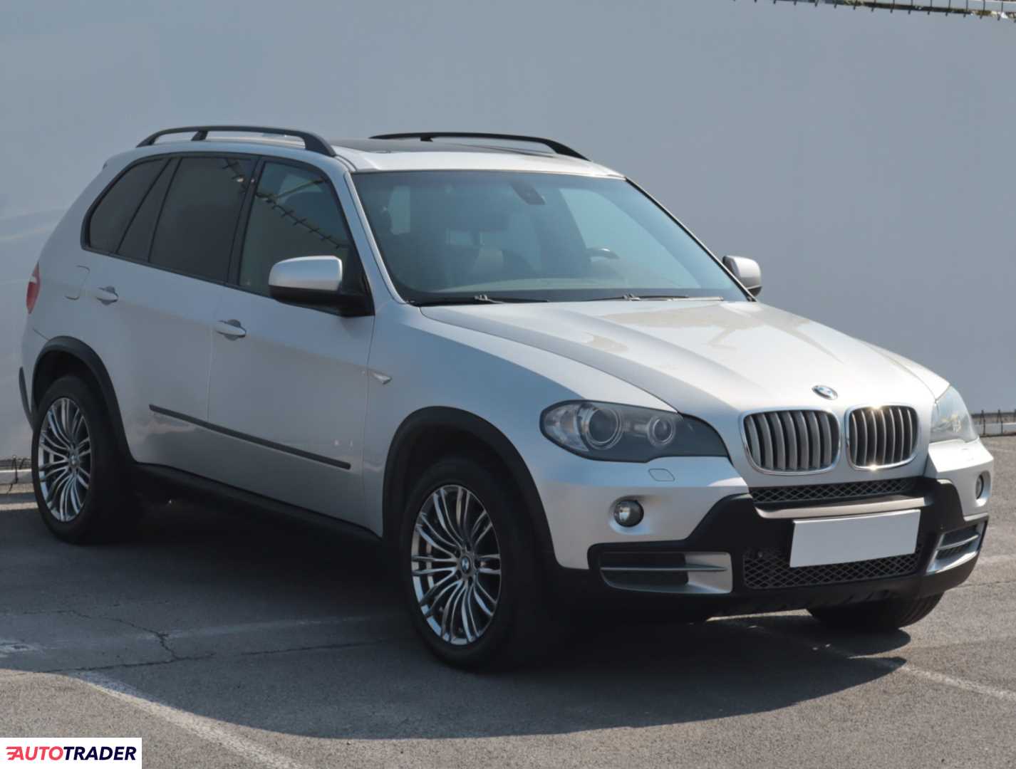 BMW X5 2010 3.0 281 KM