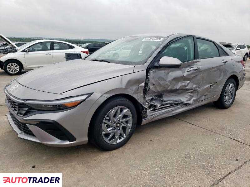 Hyundai Elantra 2025 1
