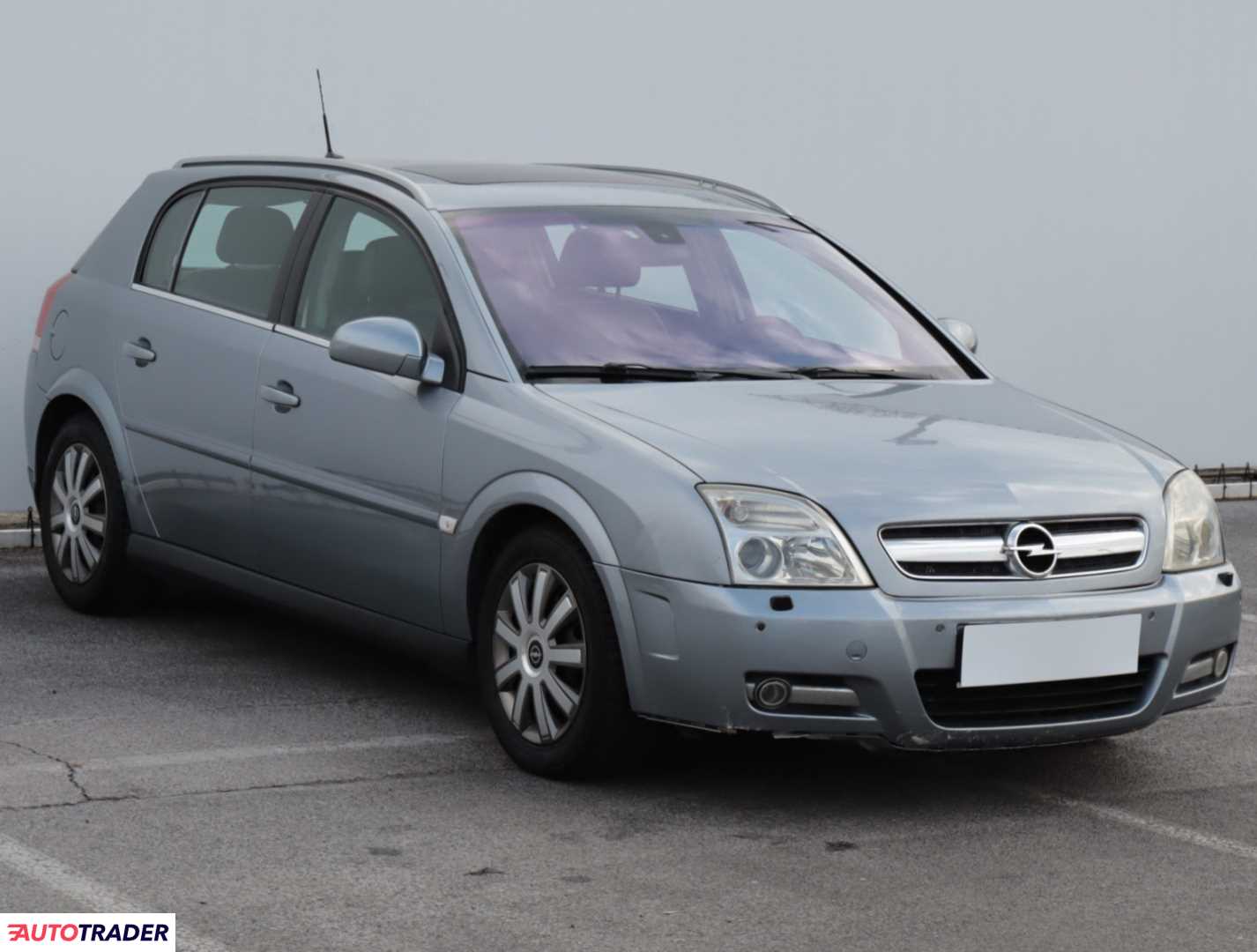 Opel Signum 2003 3.0 174 KM