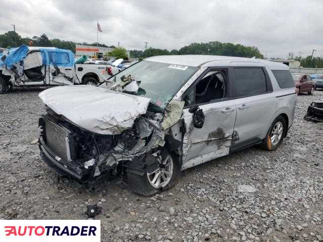 Kia Carnival 2022 3
