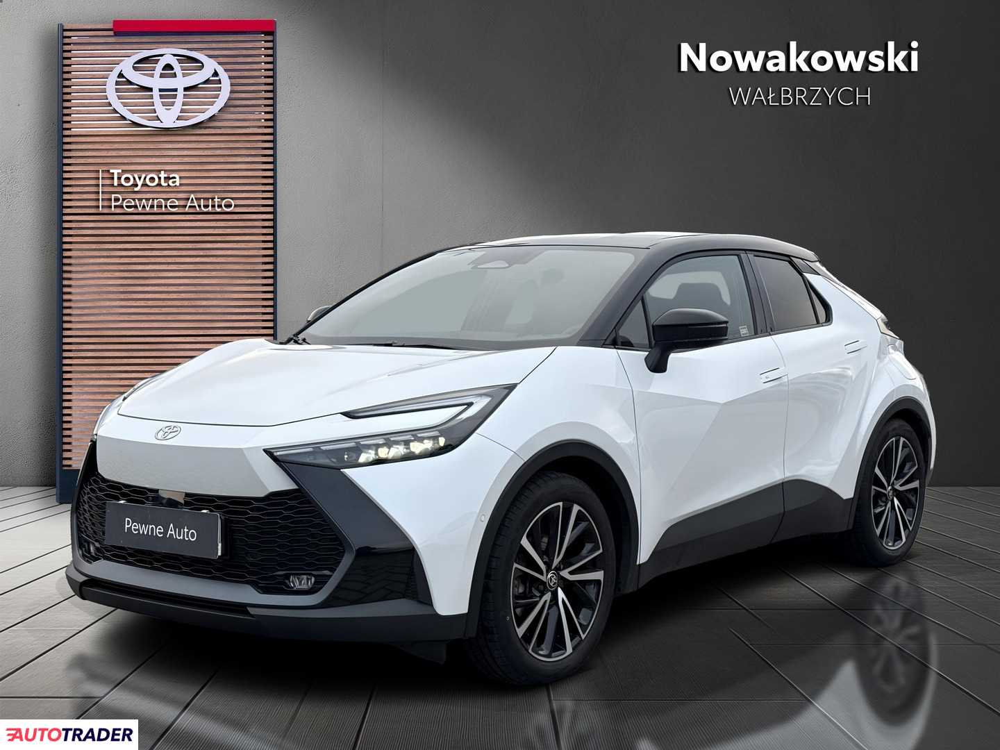 Toyota C-HR 2025 1.8 140 KM