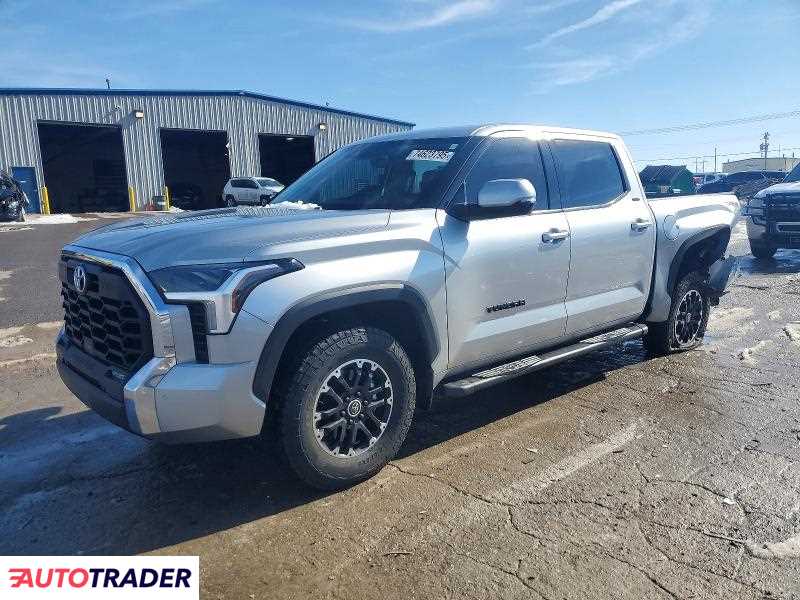 Toyota Tundra 2023 3