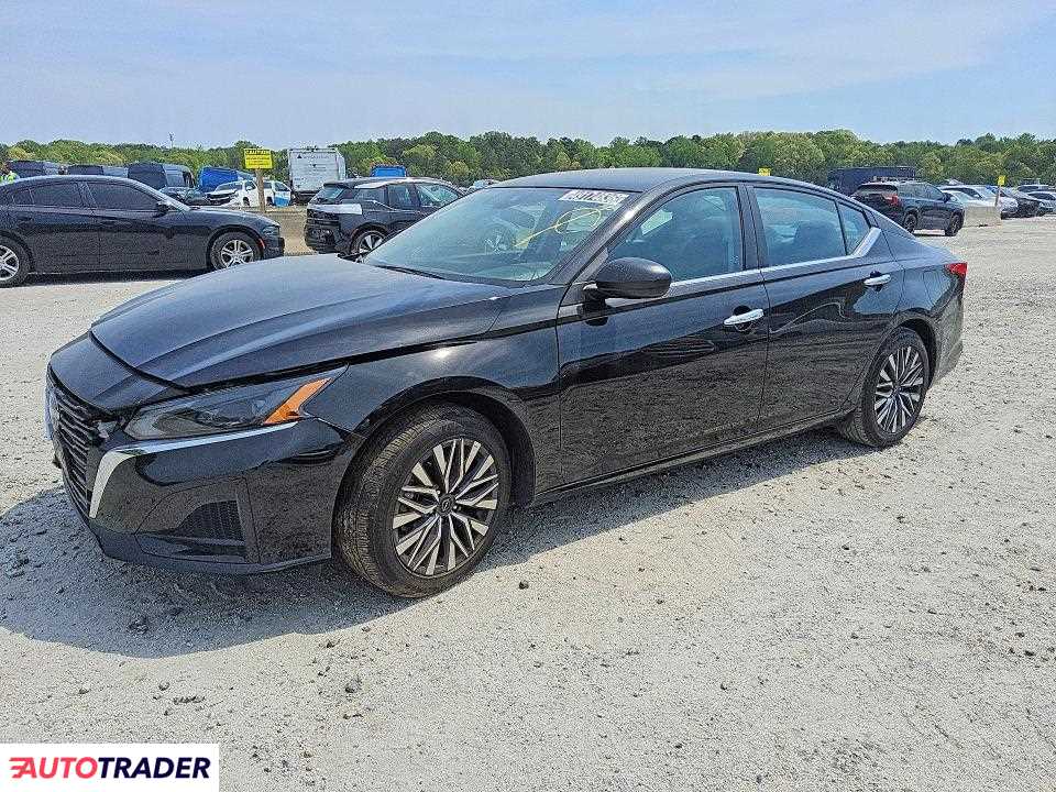 Nissan Altima 2025 2