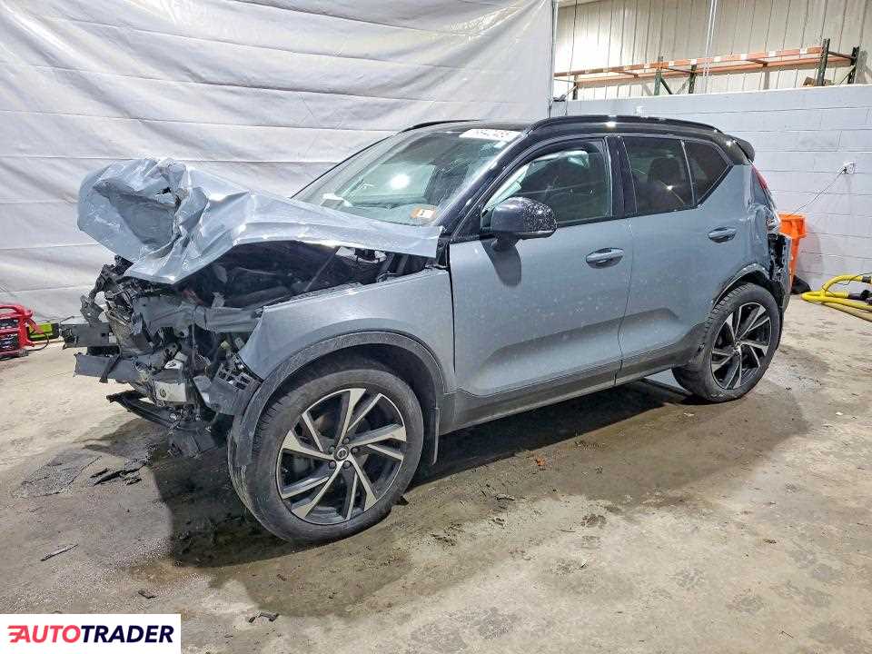 Volvo XC40 2021 2
