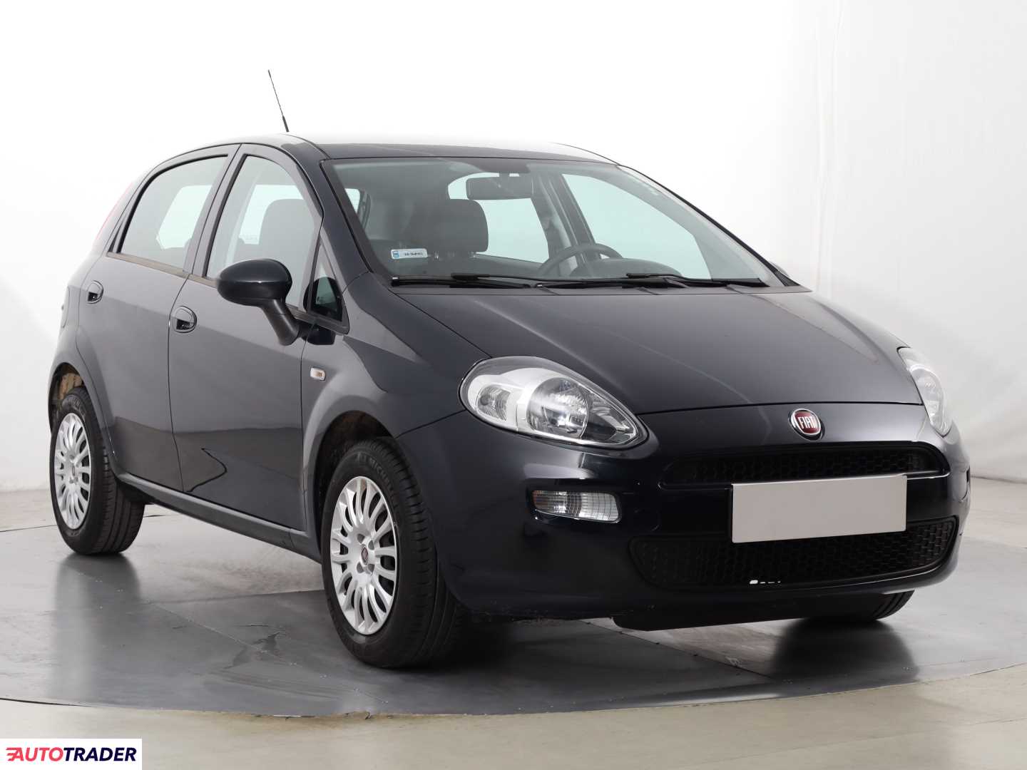 Fiat Punto 1.4 76 KM 2016r. (Piaseczno)