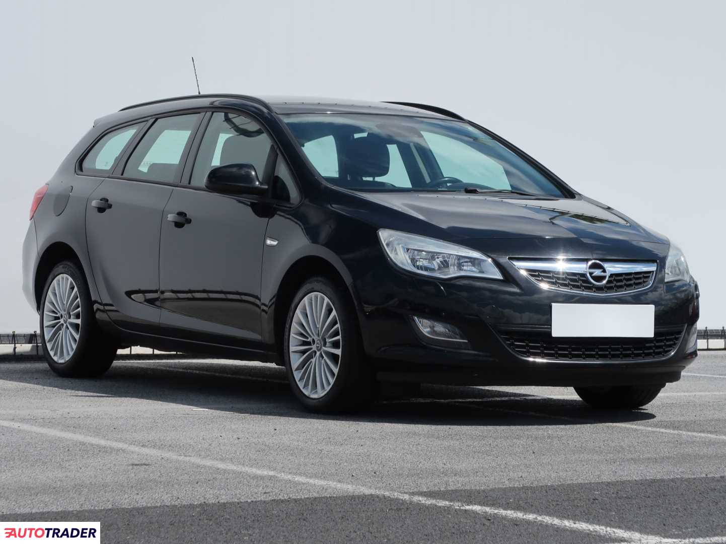 Opel Astra 2011 1.4 138 KM