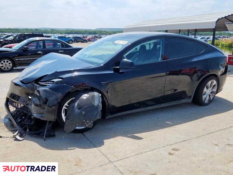 Tesla Model Y 2022