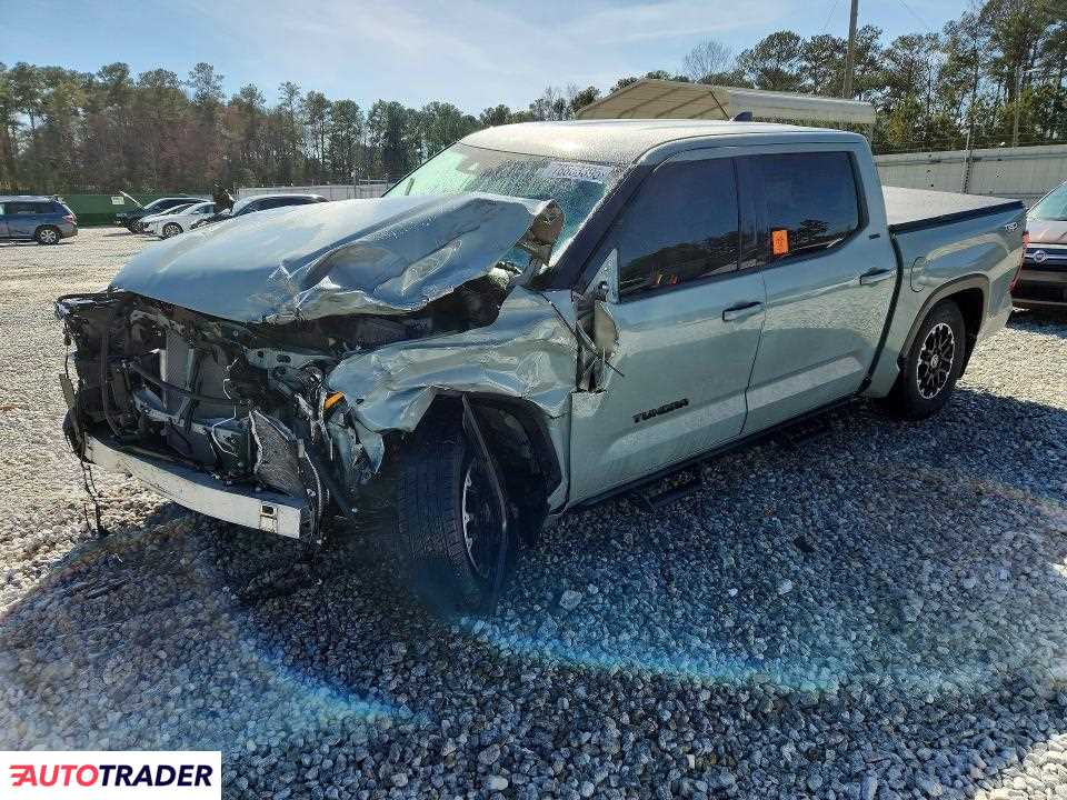 Toyota Tundra 2022 3