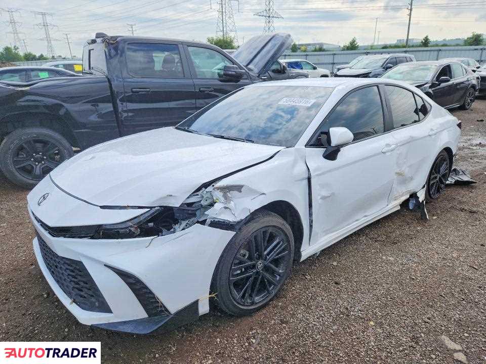 Toyota Camry 2025 2