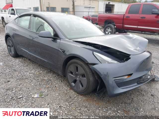 Tesla Model 3 2022