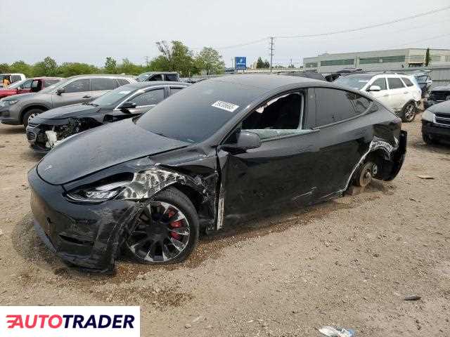 Tesla Model Y 2023 Tesla Model Y 2023
