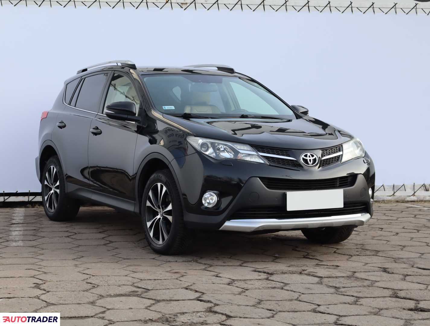 Toyota RAV 4 2.0 122 KM 2015r. (Piaseczno)