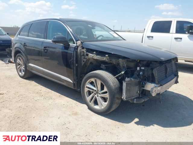 Audi Q7 2021 3