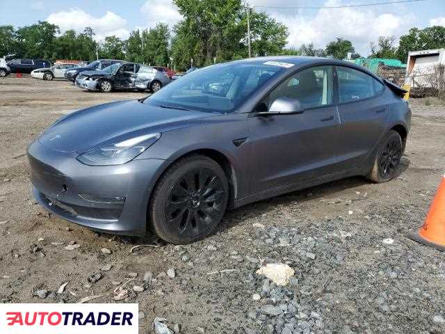 Tesla Model 3 2022
