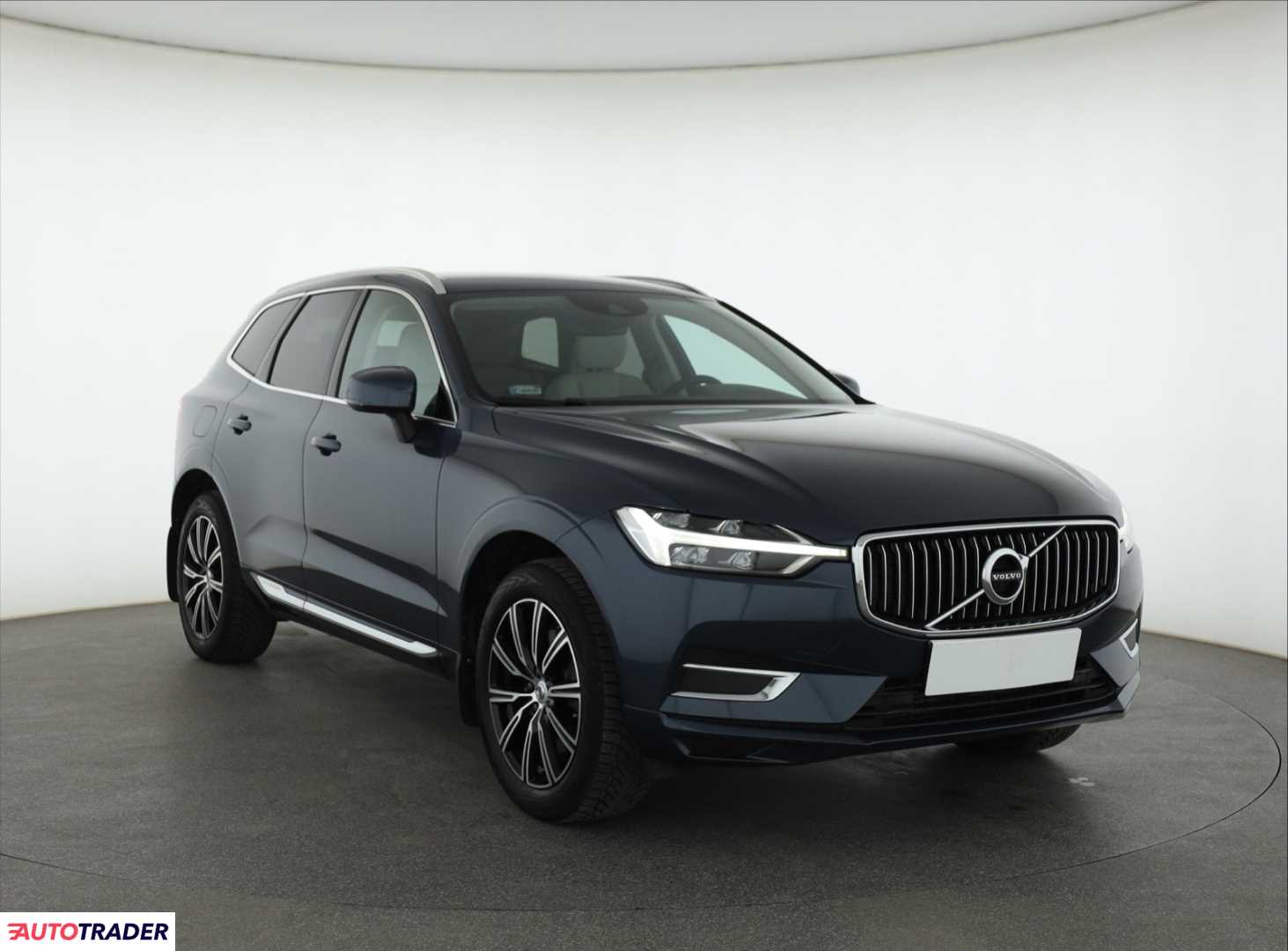 Volvo XC60 2019 2.0 246 KM