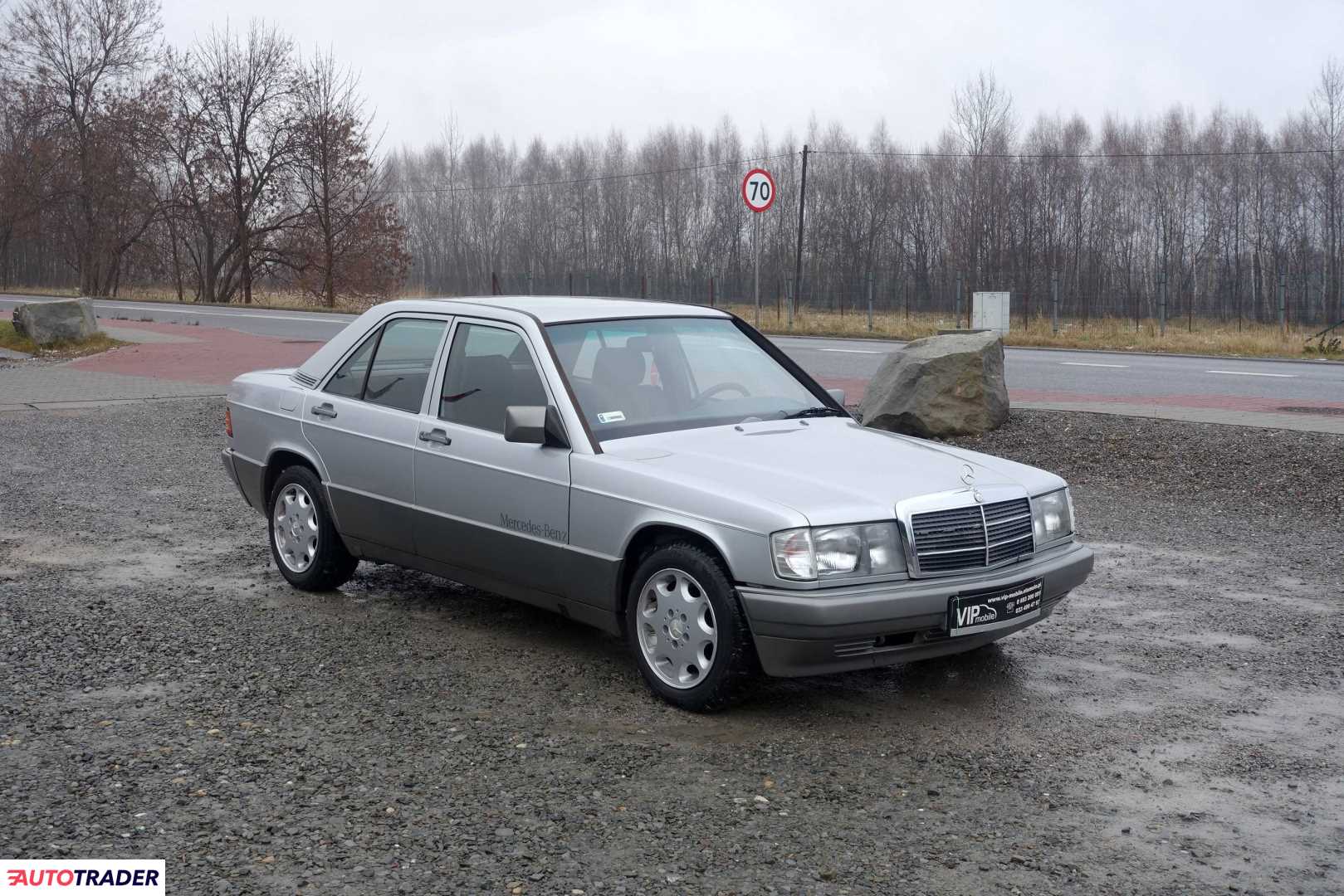 Mercedes W-201 (190) 1989 2.0 118 KM