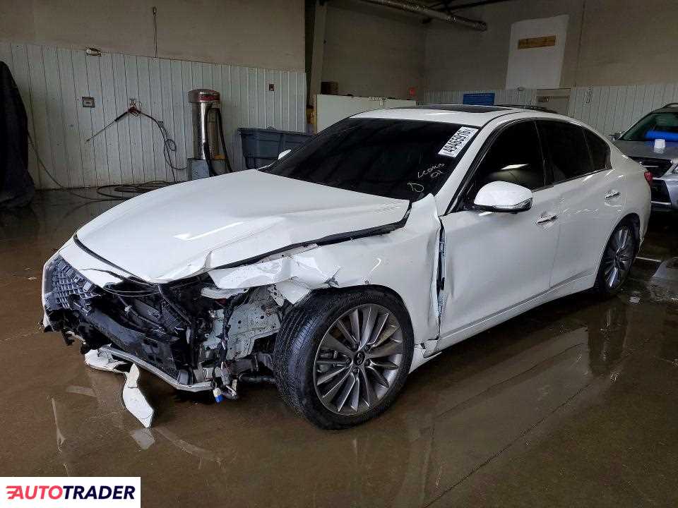 Infiniti Q50 2022 3
