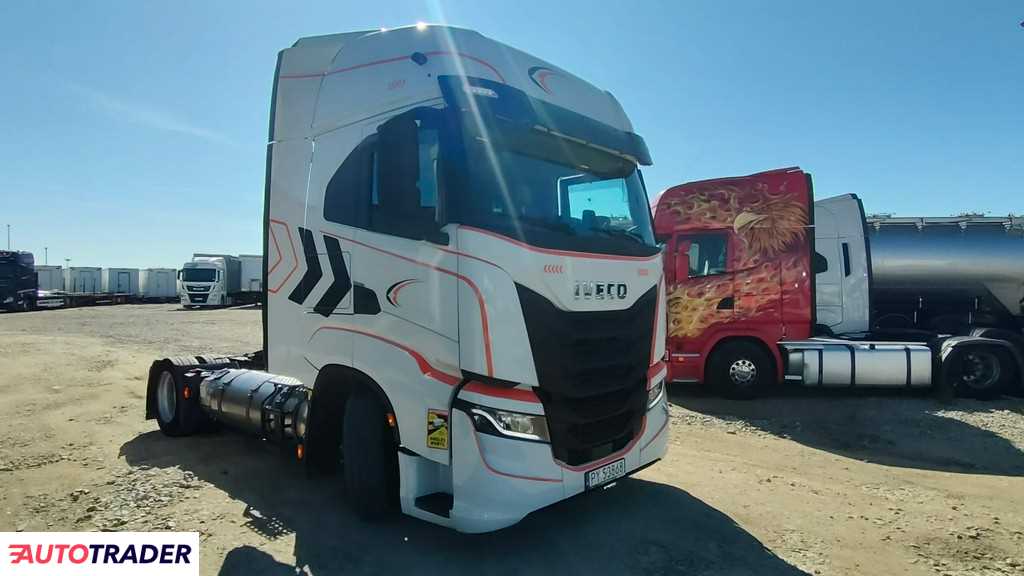 Iveco as 440 s49