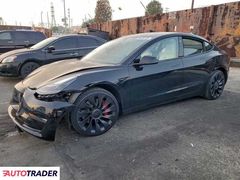 Tesla Model 3 2023