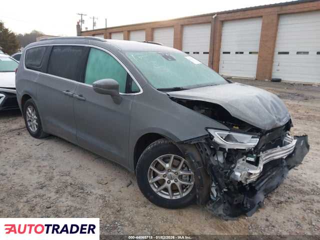 Chrysler Pacifica 2022 3