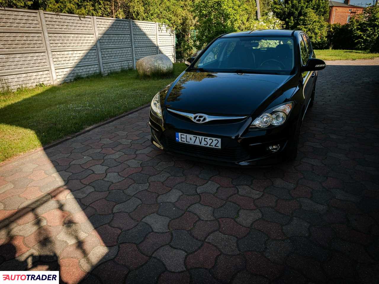Hyundai i30 2011 1.4 109 KM