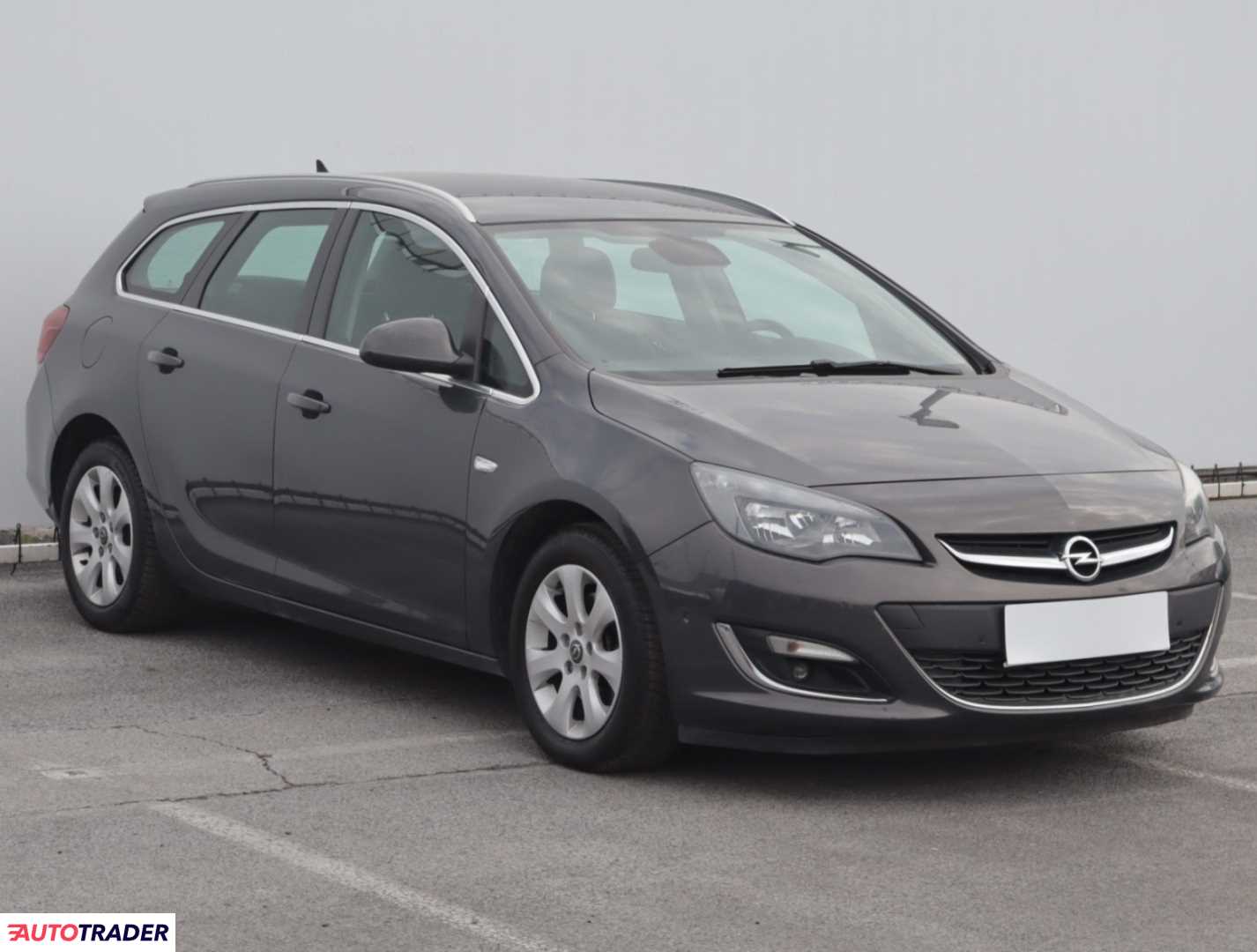Opel Astra 2013 1.7 108 KM
