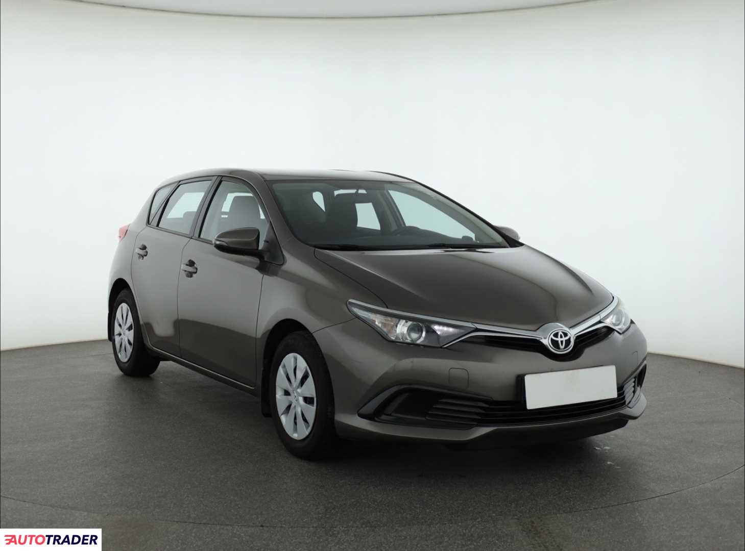 Toyota Auris 2017 1.3 97 KM
