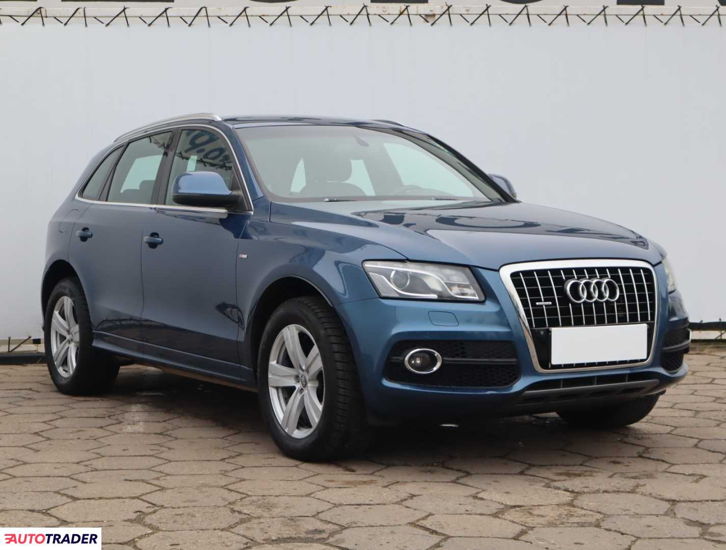Audi Q5 2010 2.0 207 KM