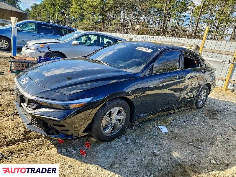 Hyundai Elantra 2025 2