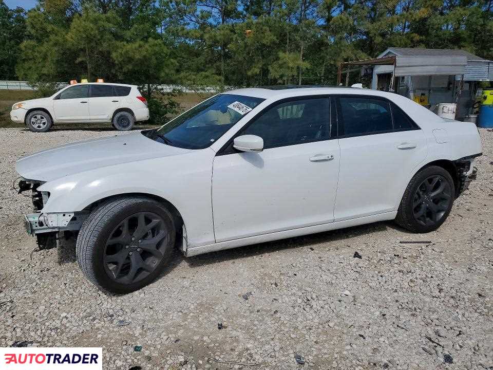 Chrysler 300C 2023 3