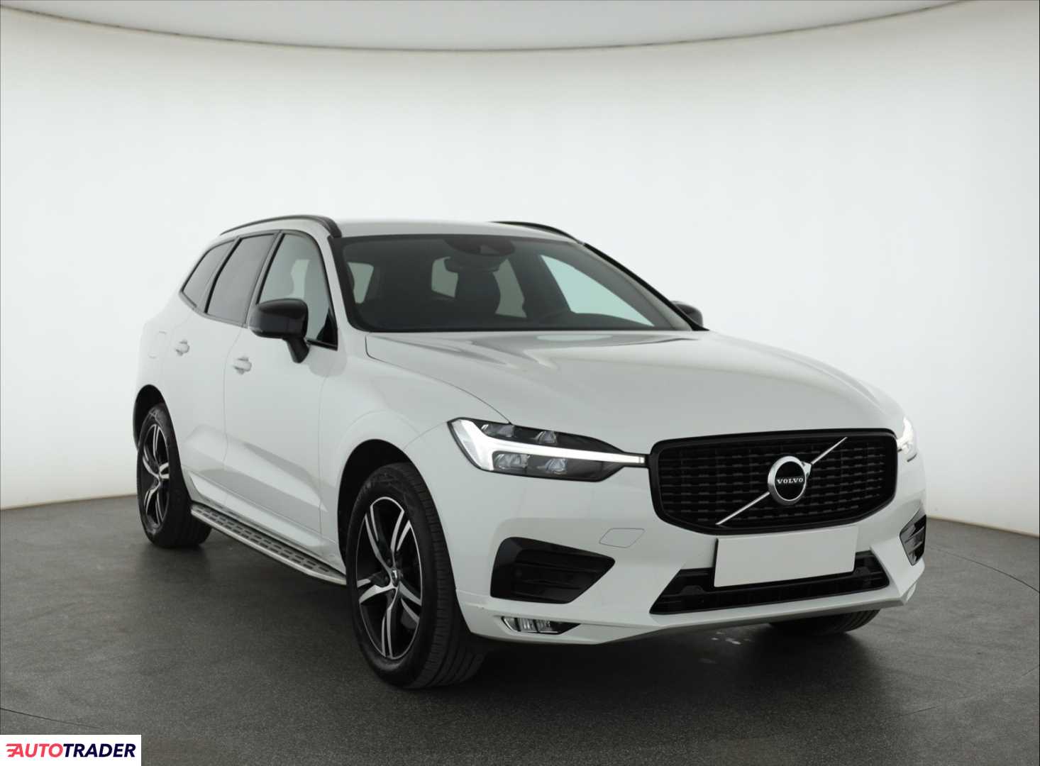 Volvo XC60 2021 2.0 246 KM